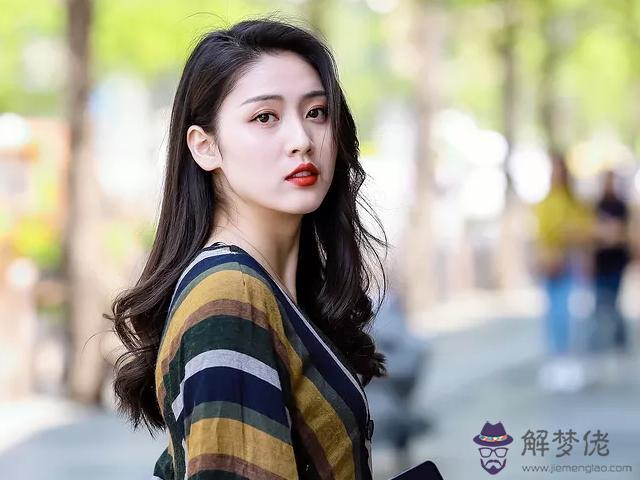 2月19日出生的星座是什麼，12月份出生是什麼星座"