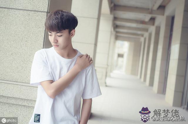 獅子男為什麼喜歡比自己大的，大三了怎麼找女朋友