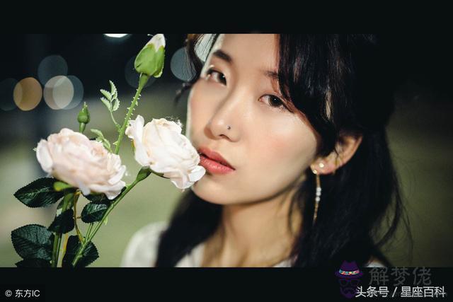 獅子座的男生分手后還會回頭嗎，獅子座男會不會回頭