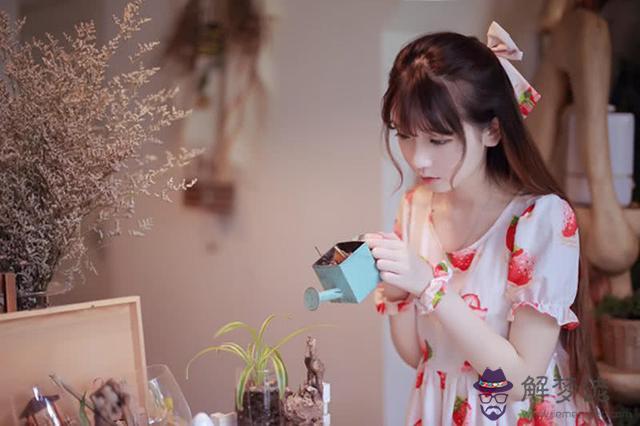 學霸星座排行女，哪個星座女是學霸