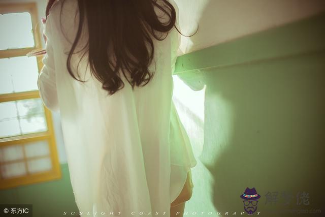 處座女生暗戀的表現，處女座暗戀一個人