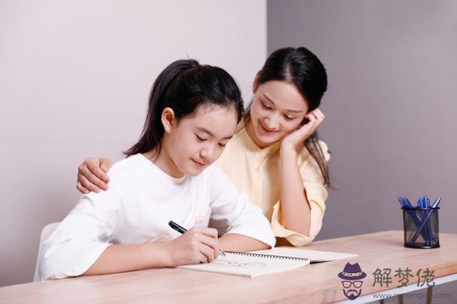 1、八種對付調皮孩子絕招:如何正確對待孩子調皮搗蛋