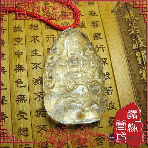 2、屬蛇人一生佩戴什麼好:屬蛇應該佩帶什麼樣的?