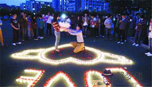 2、求婚配什麼歌曲聽:求婚歌曲大全 求婚唱什麼歌曲比較好