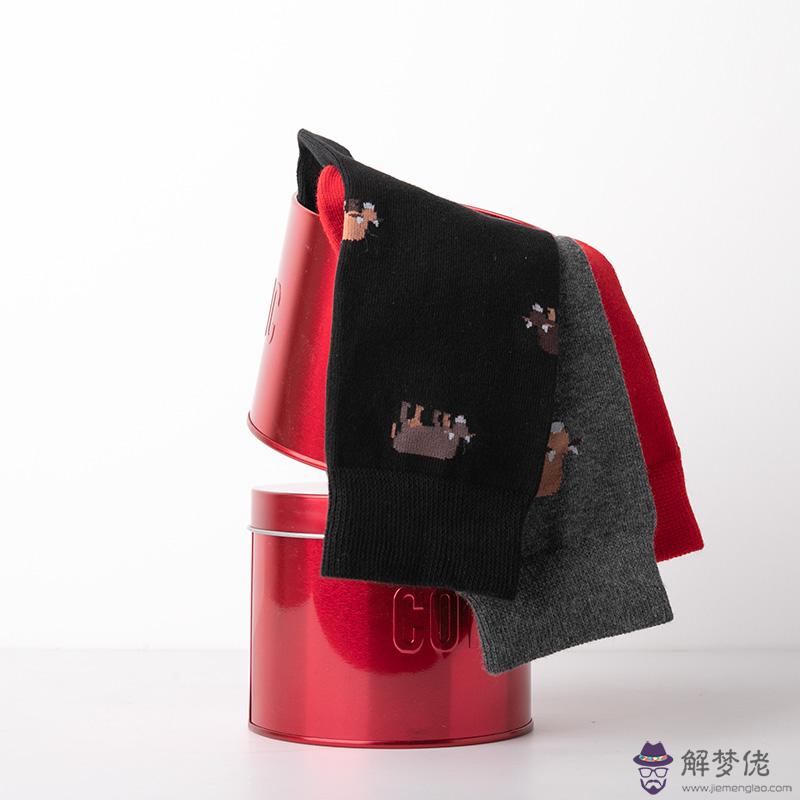 85年出生的今年是本命年，屬牛，請教一下高人應該注意那些東西