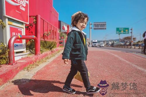 牛寶寶名字男：牛寶寶男孩取名