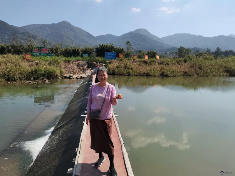 年幾月生閨女:年出生生女孩叫趙佳瑩好不好?