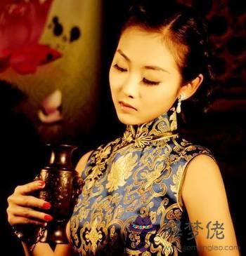 屬龍的女的佩戴什麼比較好:屬龍人最適合佩戴什麼飾品