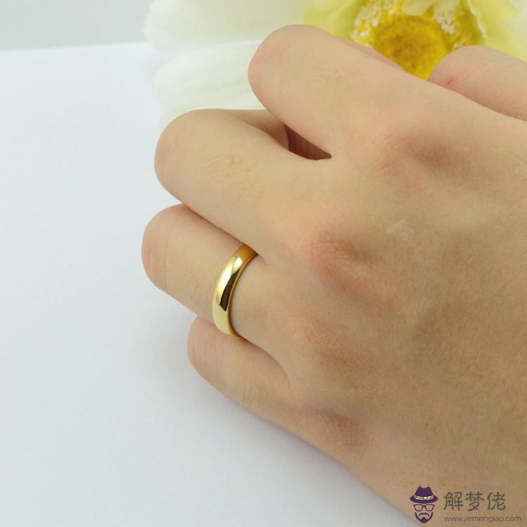 夢見自己的金戒指丟了:周公解夢夢見黃金戒指斷了