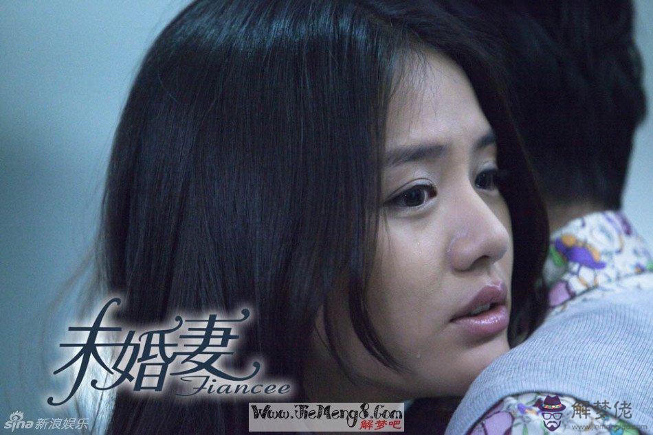 男人自己夢見和妻子離婚了:我夢見我和老公離婚了他找了一個后來他說有要回來呢