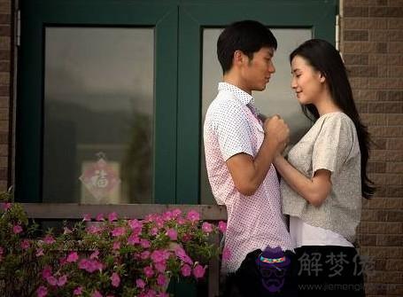96年屬鼠的女生婚姻怎麼樣:1996年屬鼠女什麼時候結婚最好