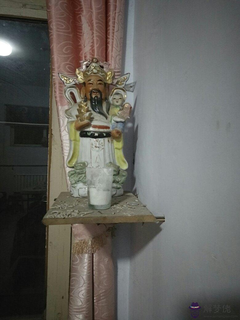 上三根香香灰形狀圖解:燒香香灰形狀圖解