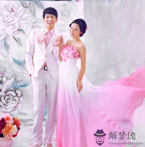 女人夢到別人結婚是什麼預兆