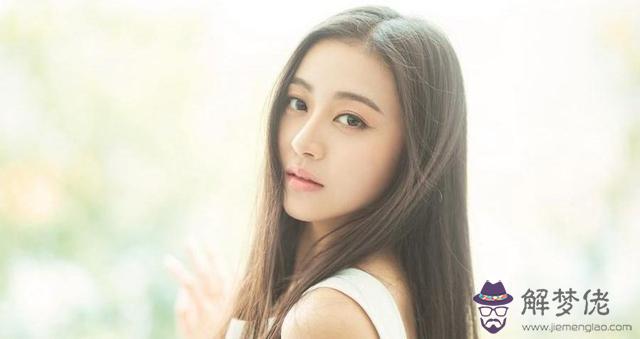 女孩子命硬有什麼表現:女人命硬有什麼好處優點?