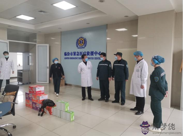 小學生致疫情一線的信:有哪些比較適合用于致敬奮戰在疫情一線醫護人員的話?