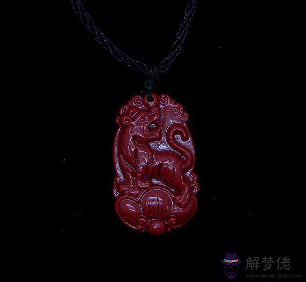 屬虎的今年佩戴什麼東西好:屬虎佩戴什麼生肖好