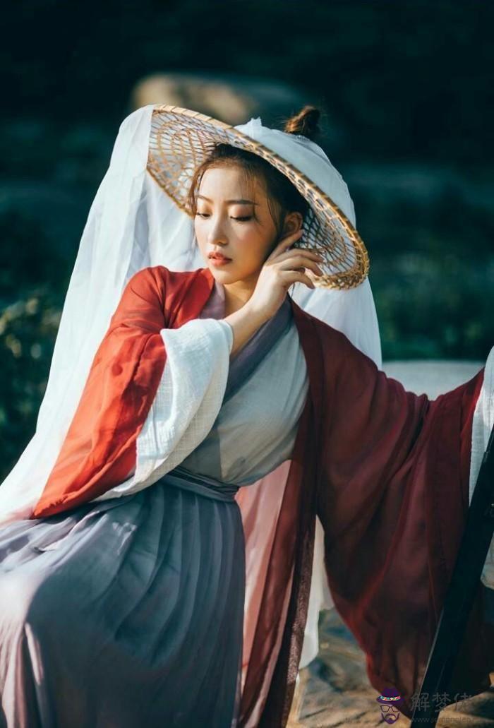 長大后萬人迷的星座女前五:哪個星座女是天生萬人迷