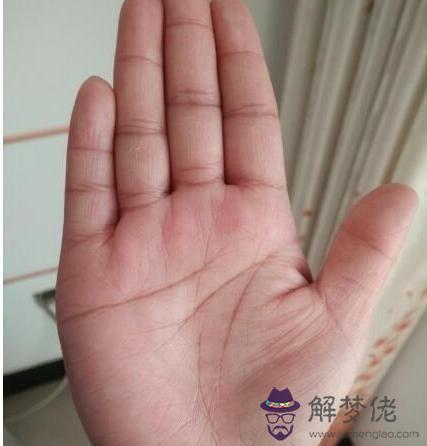 9種手紋的女人命好:為什麼說手心紋路清晰而干凈的女生命一定好?