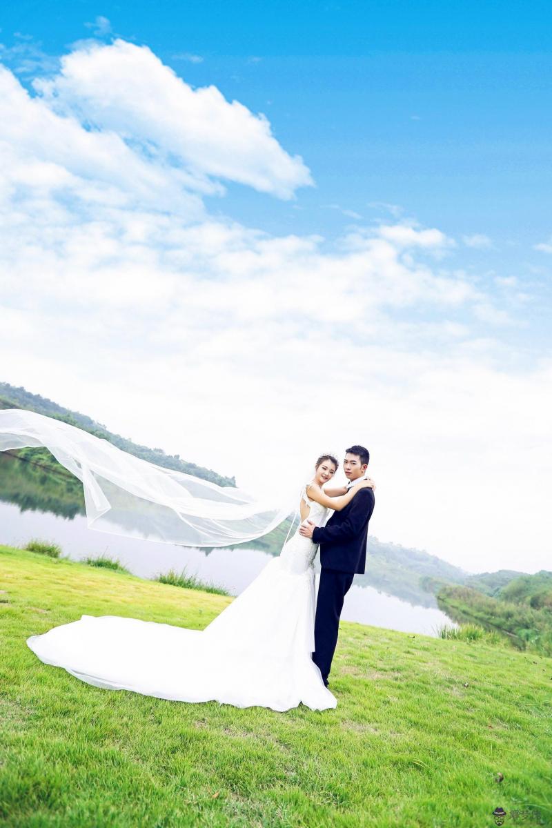 蘭蔻婚紗攝影怎麼樣:睢縣蘭蔻婚紗攝影好不好?化妝跟拍好不好?