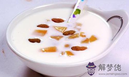 用酸奶敷臉有什麼好處:每天晚上直接用喝剩下的酸奶敷臉,有什麼好處和壞處?