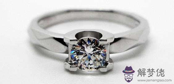 結婚鉆戒什麼牌子好:買鉆戒哪個牌子好?