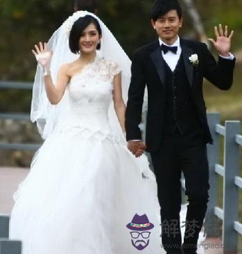明星們的婚紗照:明星的婚紗照誰的最好看?