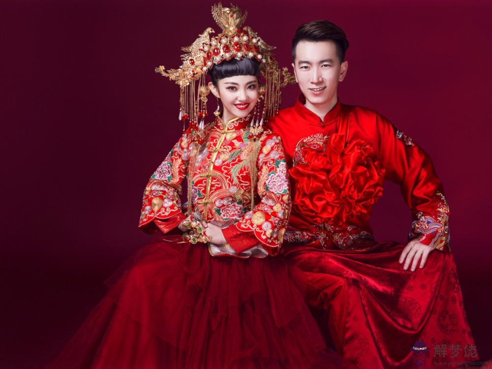 個性婚紗照片欣賞:小本創業項目有哪些?