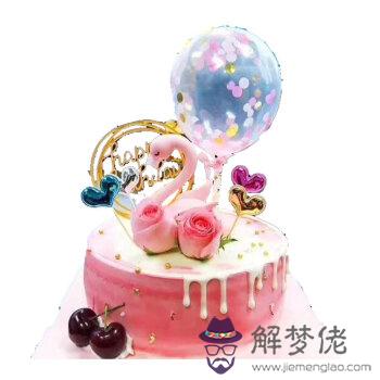 抖音很火的蛋糕:抖音上cici888吃的那個最好吃的蛋糕什麼牌子?