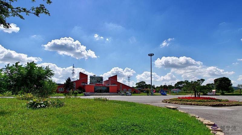 微信朋友圈背景:微信朋友圈背景圖設置不好?