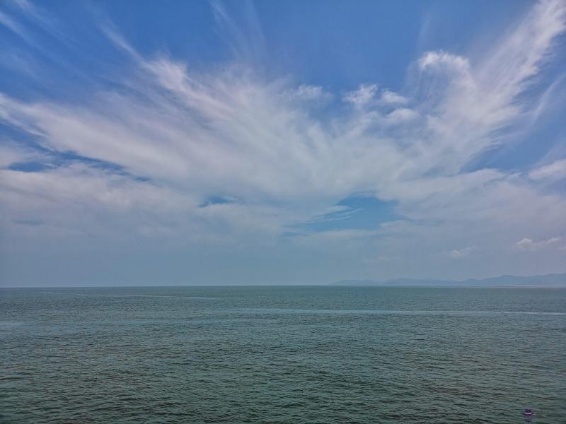 “藍藍的天,藍藍的夢”除了經典歌曲寧唱的,還有一首流行歌曲里面也有這句歌詞是什麼歌呀?
