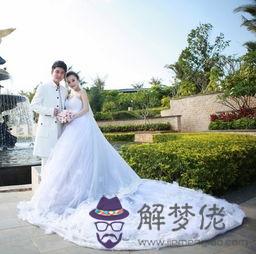 李小璐賈乃亮婚紗照:李小璐賈乃亮婚紗照是在哪里拍的啊?