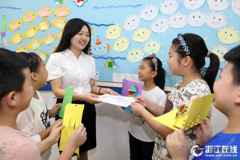 送什麼禮物給老師:給老師送什麼禮物合適?