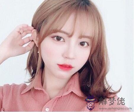 適合圓臉女生的發型:圓臉女生適合什麼發型?