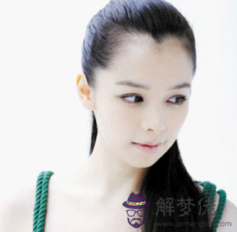 美人尖的女人是貴命嗎:發際線擁有美人尖的人性格和命運是怎麼樣?