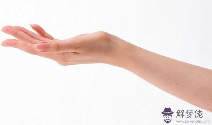 小指短的女人命好不好:小指非常非常短的人,是不是命不太好呀!我媽這樣...