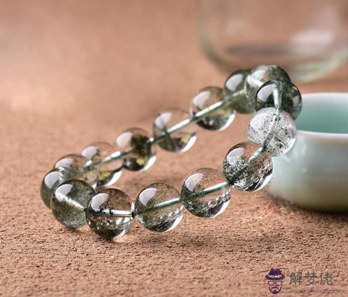 白水晶的功效與作用:白水晶的功效和注意事項有哪些?