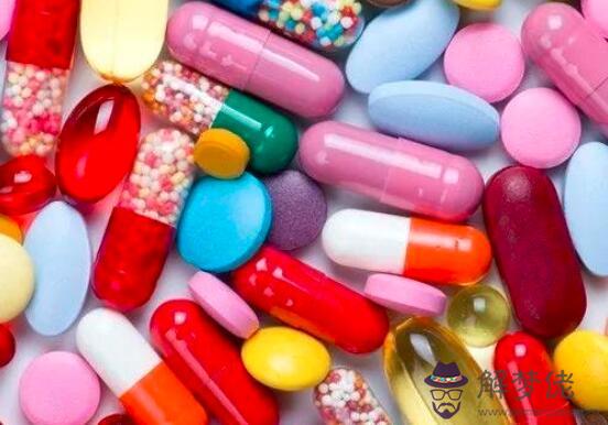 咽喉炎不能吃什麼:得了慢性咽炎不能吃什麼東西?