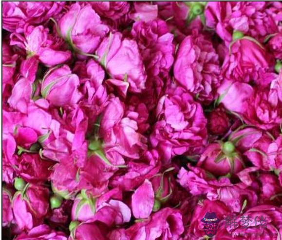 玫瑰花可以吃嗎:玫瑰花的可以吃嗎?
