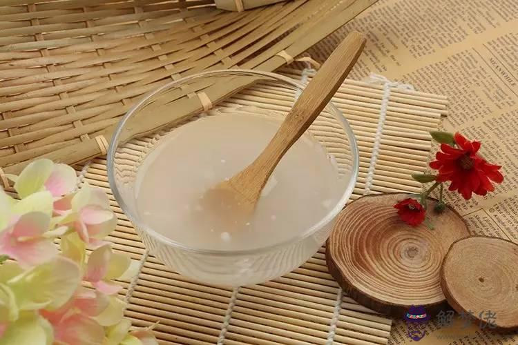 蓮藕粉的功效與作用:藕粉的功效與作用 哪些人適合吃