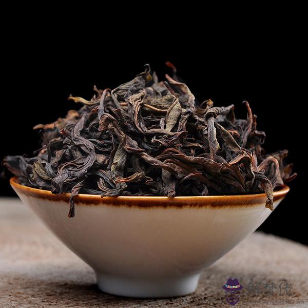 武夷巖茶屬于什麼茶:武夷巖茶肉桂屬紅茶還是綠茶?