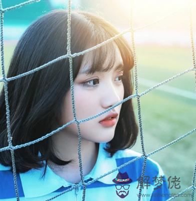 金牛男試探女生的表現:金牛座男生暗戀女生的表現?