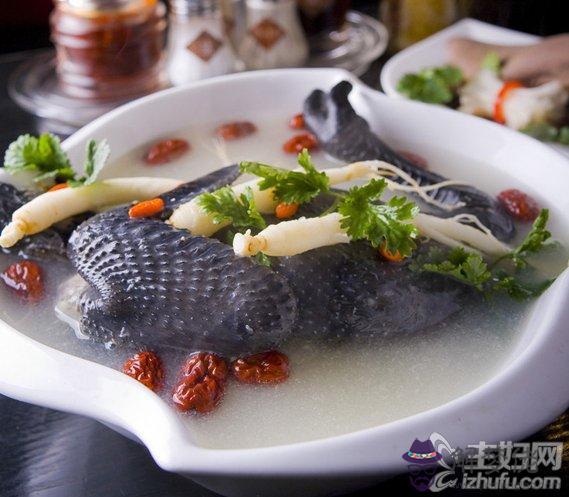 吃什麼容易:剛懷孕吃什麼容易,?