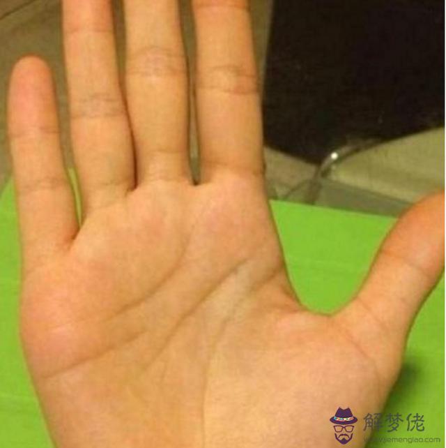 女人右手生命線有分叉:女人右手斷掌,生命線有分叉這樣的手紋是不是不好啊?