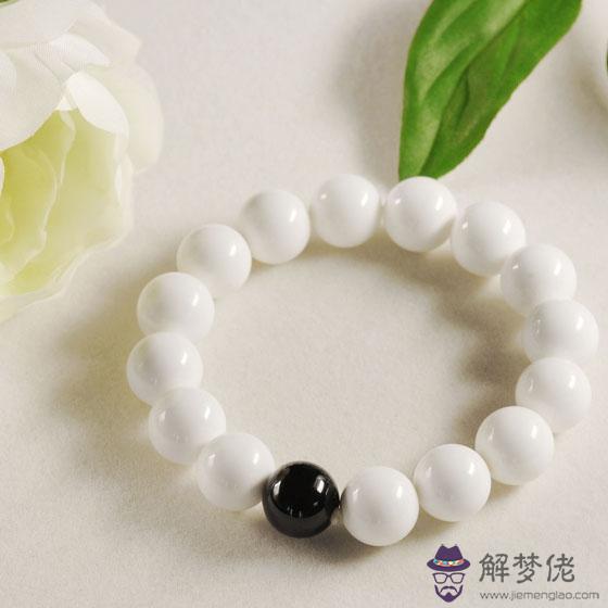的功效與作用:石中顏色為的有什麼作用?