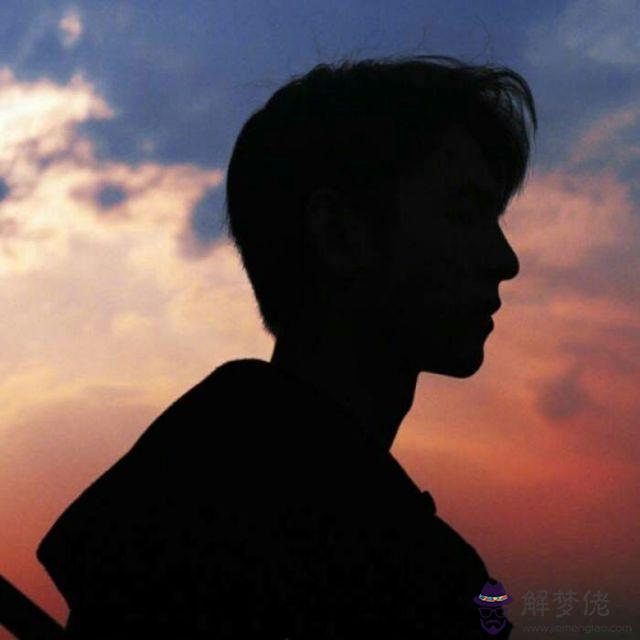 qq頭像男生帥氣:qq頭像好看的男生