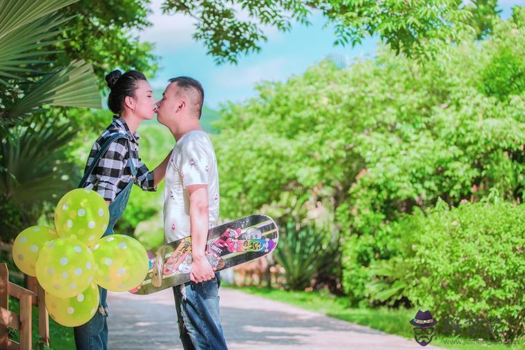 蛇盤兔的婚姻好不好 兔和蛇相配婚姻如何